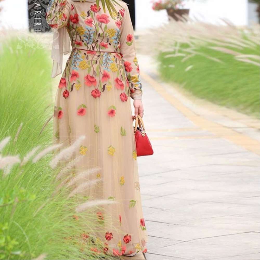 Annah hariri gorgeous dress